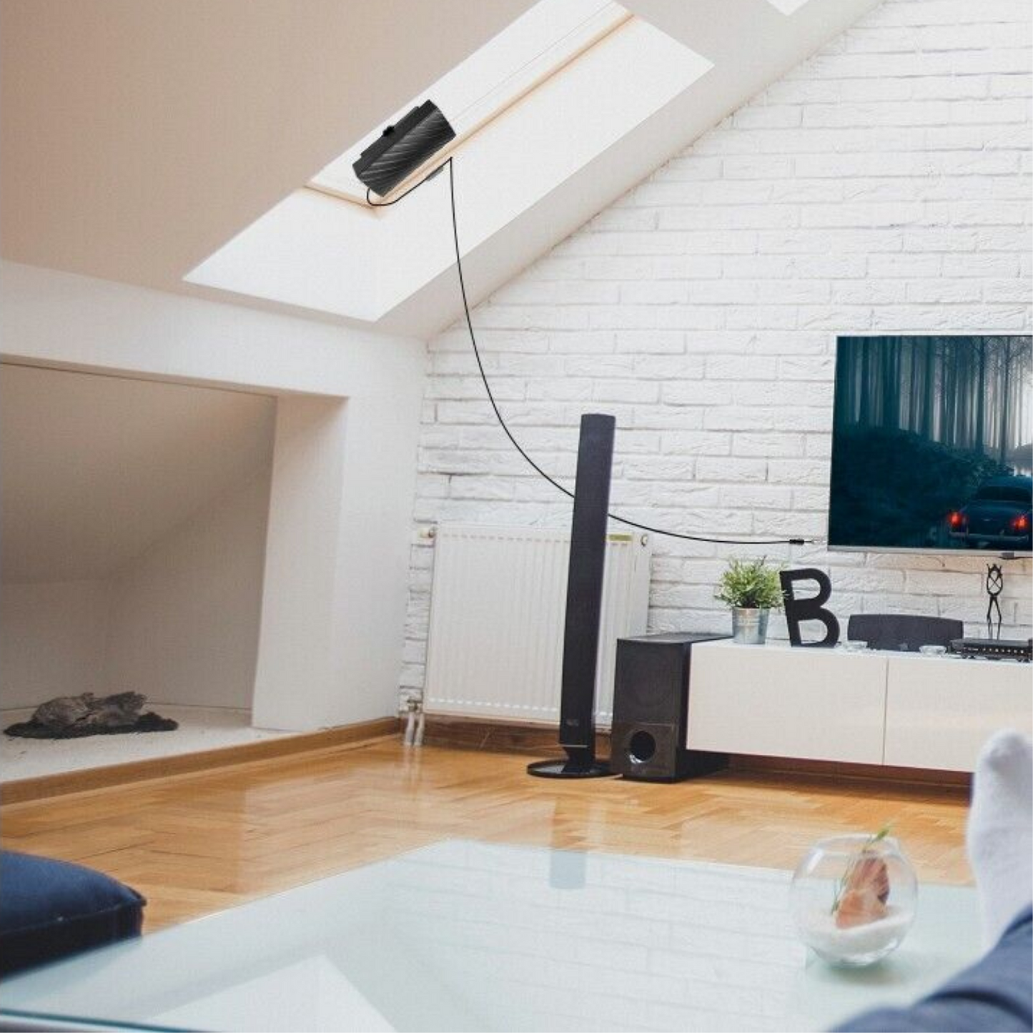 Indoor HDTV Antenna