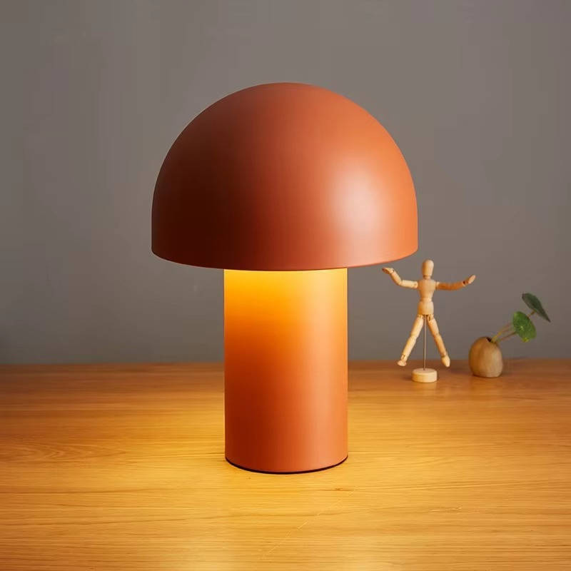 Modern wireless table lamp