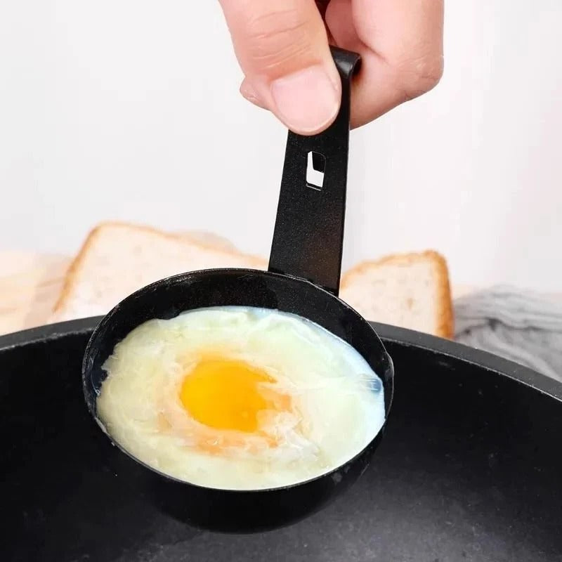 Egg poacher with nonstick mold