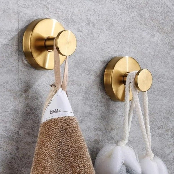 Twist-lock suction cup wall hooks
